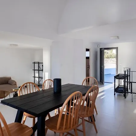 Apartament Luxurious Santorini Escape Villa Imerovigli Private Infinity Pool Breathtaking Aegean Views *
