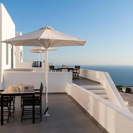 Luxurious Santorini Escape Villa Imerovigli Private Infinity Pool Breathtaking Aegean Views Vourvoulos