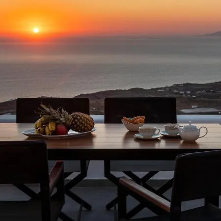 Apartment Luxurious Santorini Escape Villa Imerovigli Private Infinity Pool Breathtaking Aegean Views Vourvoulos