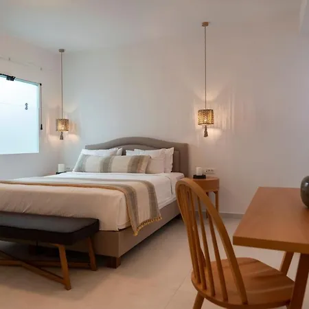 Apartment Luxurious Santorini Escape Villa Imerovigli Private Infinity Pool Breathtaking Aegean Views Vourvoulos