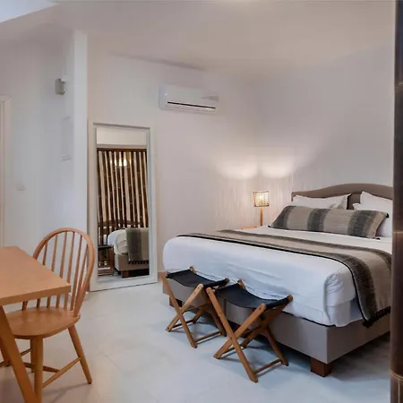 Luxurious Santorini Escape Villa Imerovigli Private Infinity Pool Breathtaking Aegean Views * Vourvoúlos