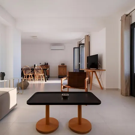 Luxurious Santorini Escape Villa Imerovigli Private Infinity Pool Breathtaking Aegean Views *